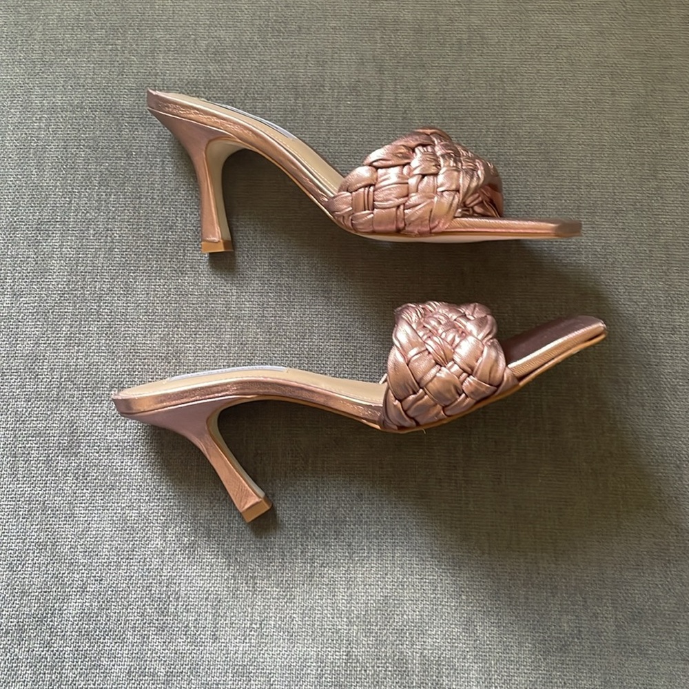 Leather Saks Fifth Avenue Rose Gold Woven Mules size 7.5 - Picture 5 of 6